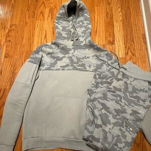 Gray Camouflage Men's Hoodie And Sweatpants (Set)